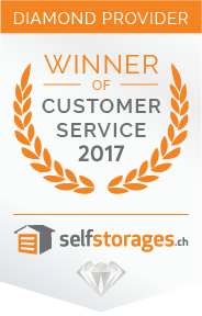 Lagerraum mit Customer Service Award Zug 2017